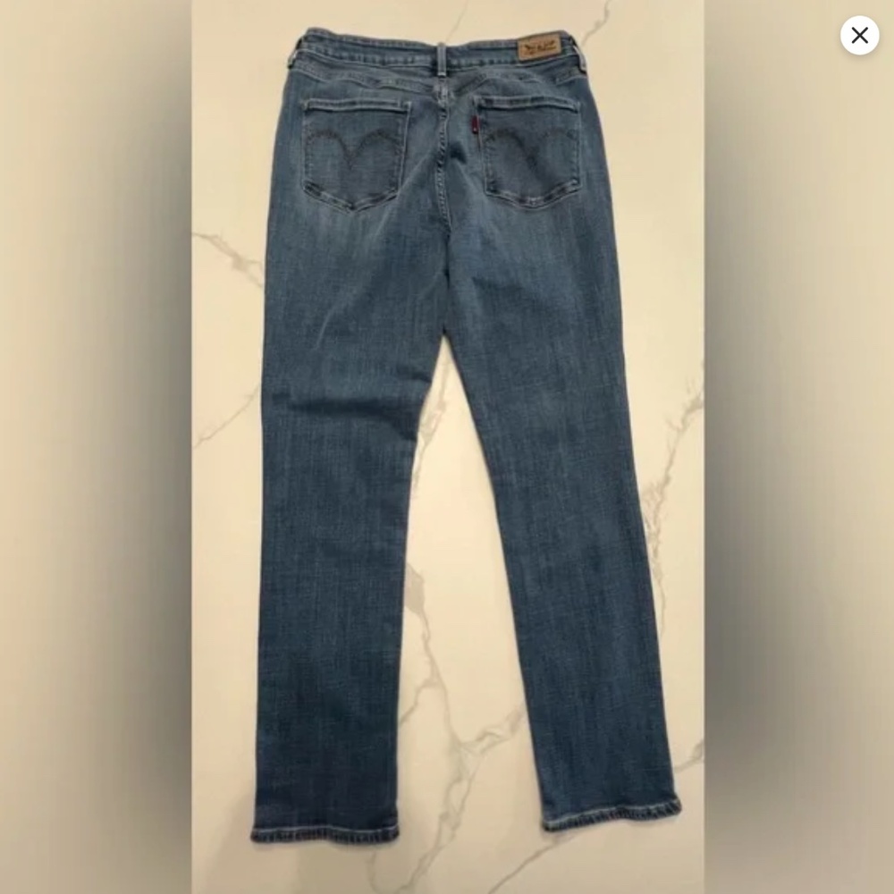 Levi Strauss Mid Rise Skinny Jeans - Picture 2 of 8